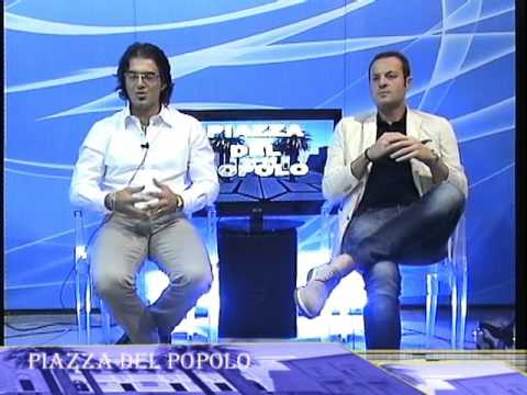 Piazza del Popolo con Fiore(M5S) e La Torre(Mov. Est) del 23 09 15