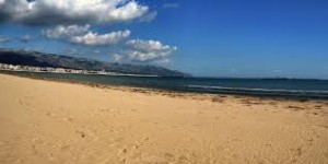 L'ESTATE MANFREDONIANA FUORI STAGIONE L'ESTATE MANFREDONIANA FUORI STAGIONE