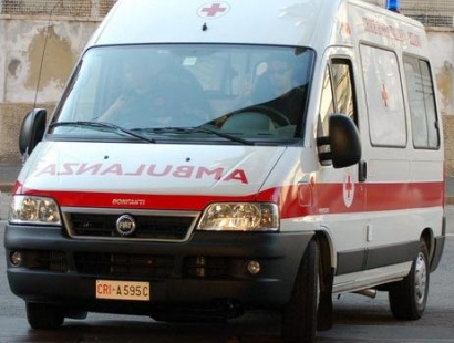 Donna Tenta Il Suicidio