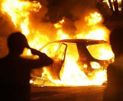 Vieste, incendiate sei auto in piazza Aldo Moro