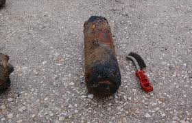 Manfredonia, “pescati” in mare frammenti di bomba al fosforo.