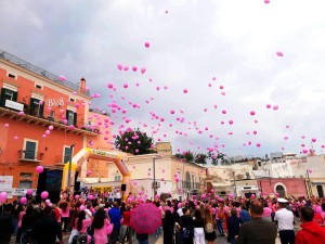 CAMMINATA IN ROSA, SECONDA EDIZIONE – LE FOTO DI MATTEO NUZZIELLO