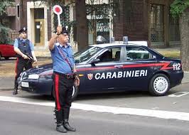 Incidente zona Riviera Sud, auto nel canale, feriti