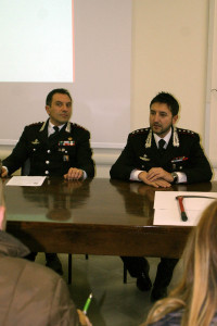 “Io ti conosco, so dove abiti”, arrestato per stalking