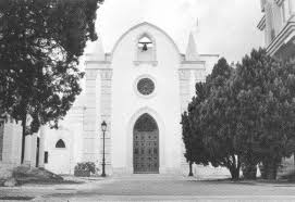 Manfredonia. Sorpresi a rubare nel cimitero: in manette due manfredoniani
