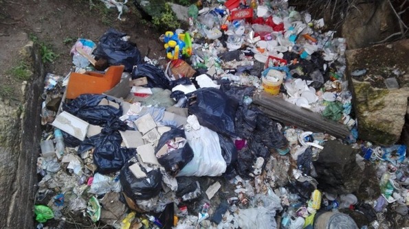 Manfredonia, scoperta maxi discarica