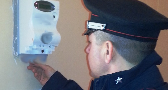 Manfredonia, con allaccio abusivo ‘alimentano’ 2 case, arrestati