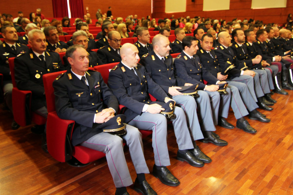 Salvò uomo da suicidio, sequestro droga: premi per agenti PS in servizio a Manfredonia