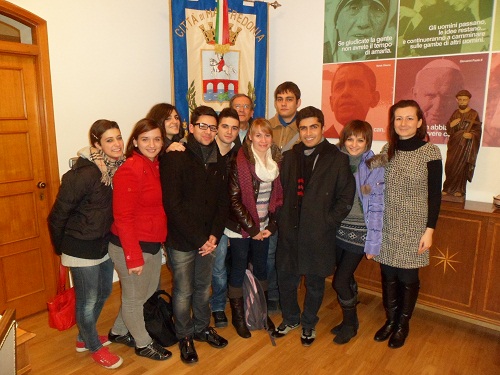 Giovani volontari europei a Manfredonia Giovani volontari europei a Manfredonia