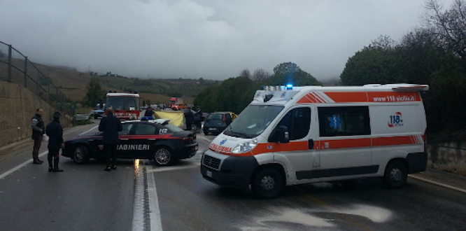 Sangue sulle strade del Gargano, morti e feriti sulla SS693 vicino Carpino