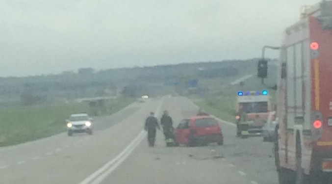 Schianto tra Foggia e Manfredonia sulla SS89, sul posto 118 e vigili del fuoco