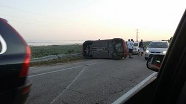 Mattinata, incidente sulla SS89 Garganica: 2 feriti