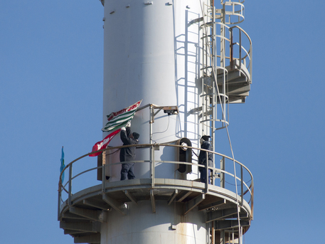 Scalfarotto: “I lavoratori della Sangalli Vetro non sono soli”
