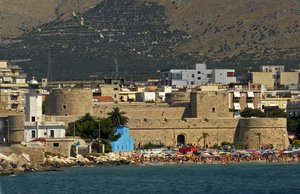 Manfredonia, aumenta la richiesta di alberghi in centro: ma hanno chiuso tutti Manfredonia, aumenta la richiesta di alberghi in centro: ma hanno chiuso tutti