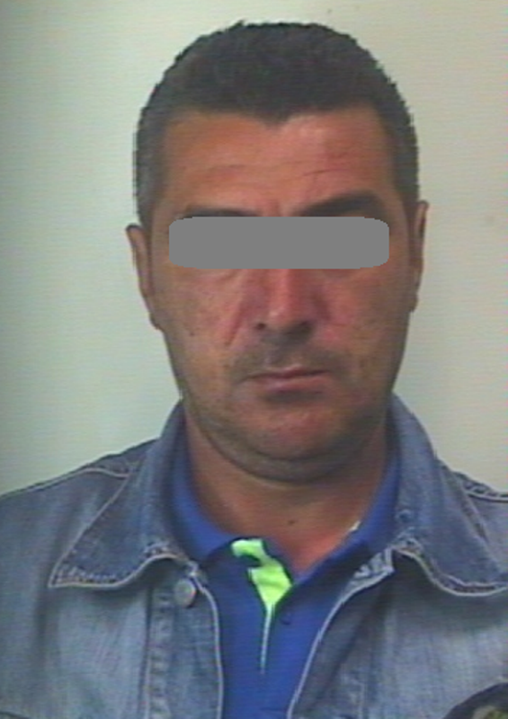 Colpi di kalashnikov contro box dirigente comunale di Monte: due arresti