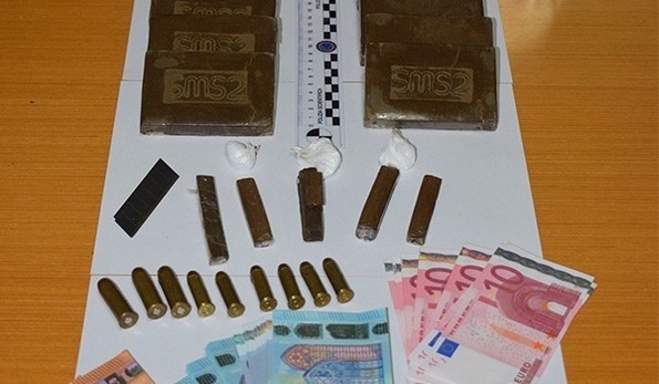 Pizzicato con droga e munizioni in auto: in manette 19enne di Manfredonia