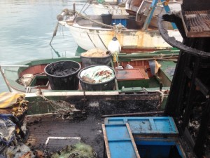 “2 le imbarcazioni colpite da incendio”, proprietario denuncia