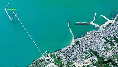 Si rovescia piccola imbarcazione: morto pescatore