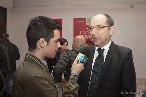 RICCARDI CONTRO IL MOVIMENTO: "BUFALE A 5 STELLE" RICCARDI CONTRO IL MOVIMENTO: "BUFALE A 5 STELLE"