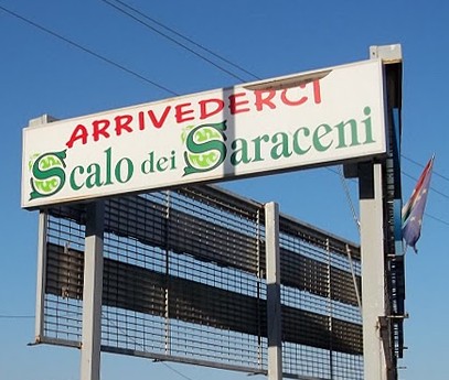 Scalo dei Saraceni isolata: protestano i residenti