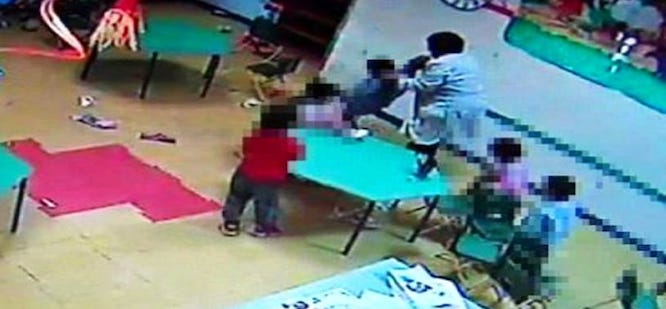 “Uso sistematico della violenza e insulti”. Così agiva la maestra di Manfredonia