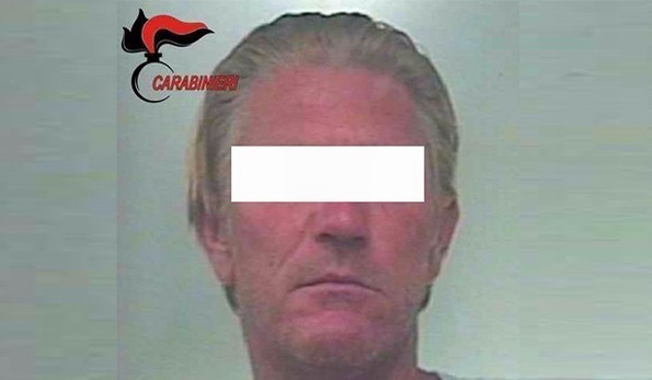 Perseguita e picchia l'ex moglie e l'ex suocero: arrestato 46enne di Manfredonia