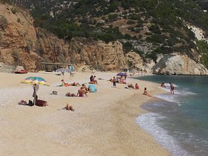 Siponto muore uomo di 64 anni in spiaggia