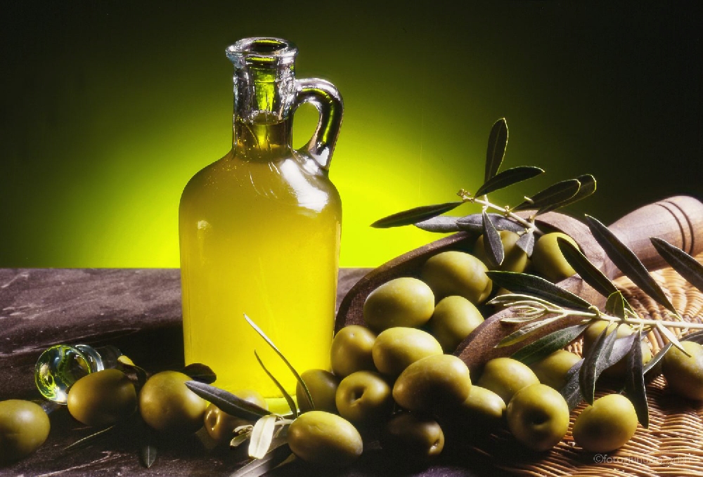 ISMEA, PRODUZIONE DI OLIO DI OLIVA AI MINIMI STORICI IN ITALIA