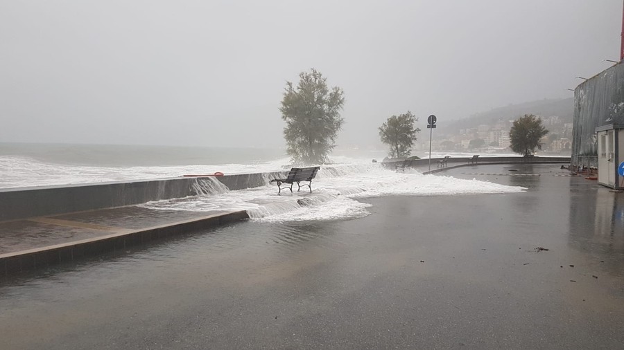 Meteo, allerta vento a Foggia e in Provincia