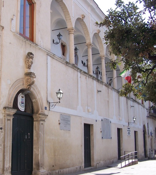 Manfredonia. Avviso di convocazione del Consiglio comunale