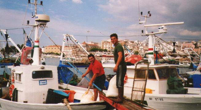 Manfredonia, pescatori in acque croate: in 4 trattenuti e rilasciati
