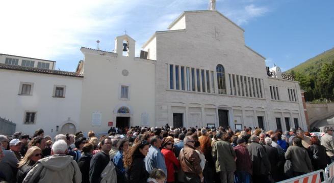 S.Giovanni Rotondo: Tar boccia la «tassa» sugli autobus dei pellegrini S.Giovanni Rotondo: Tar boccia la «tassa» sugli autobus dei pellegrini